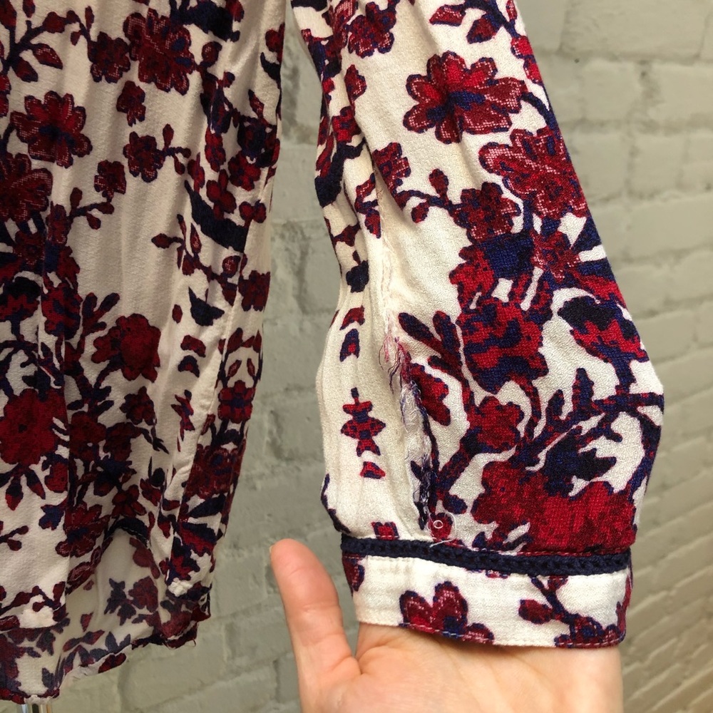 Lucky Brand red floral flowy button down top - Picture 7 of 9
